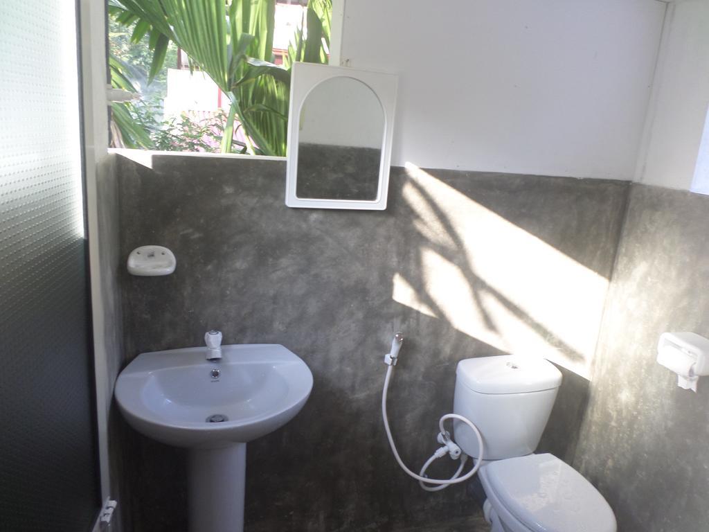Appartement Gold Ocean House à Dikwella Extérieur photo
